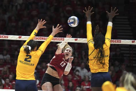 wisconsin volleyball leaked photos|UWPD investigating sharing of sensitive photos,。